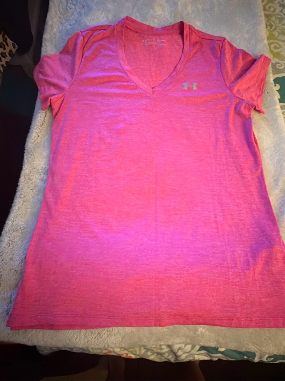 Under Armour Women’s Hot Pink V-Neck Performance Tee